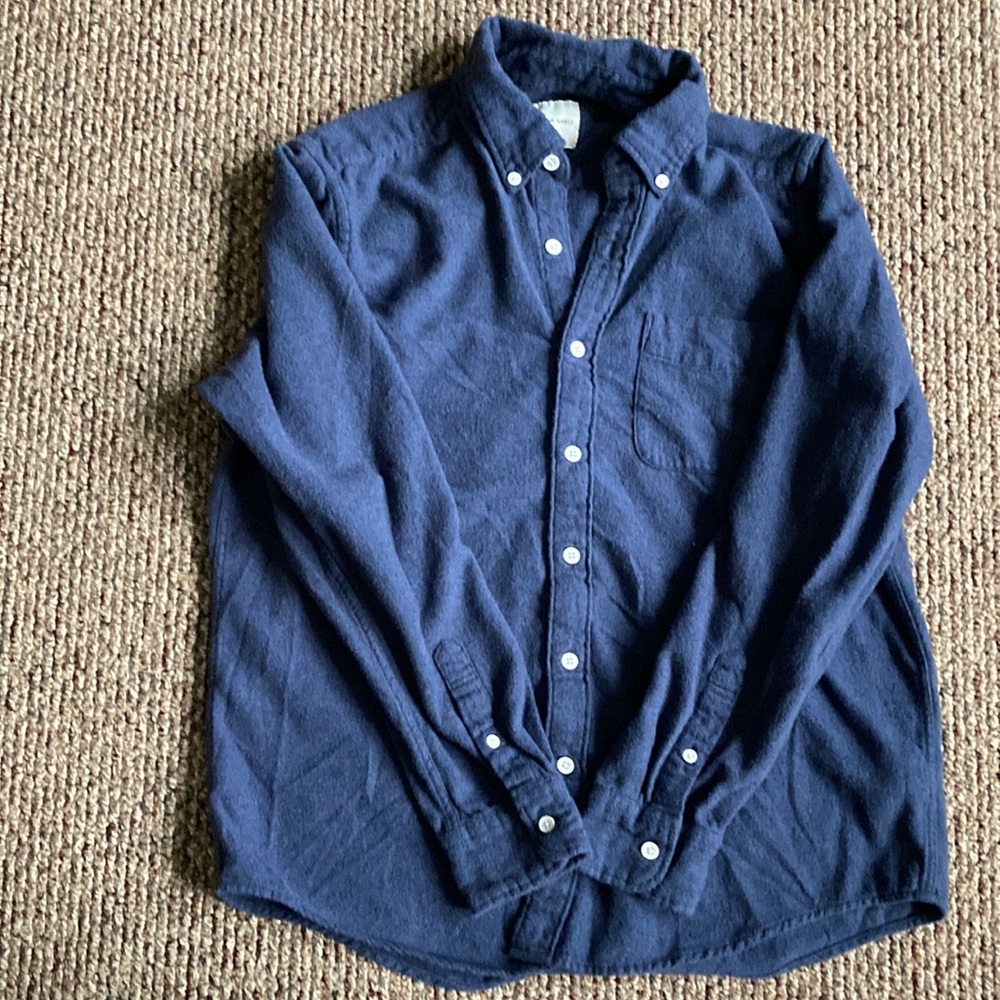 Men’s button up long sleeve shirt